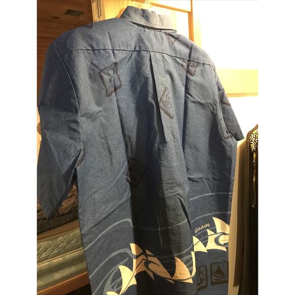 Malihini Hawaii Men’s L Blue White Fin Short Sleeve Button Down Hawaiian Shirt - Picture 12 of 12